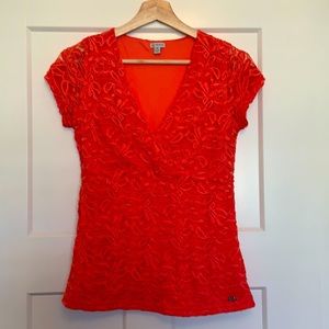 Gently used Guess top great for casual wear